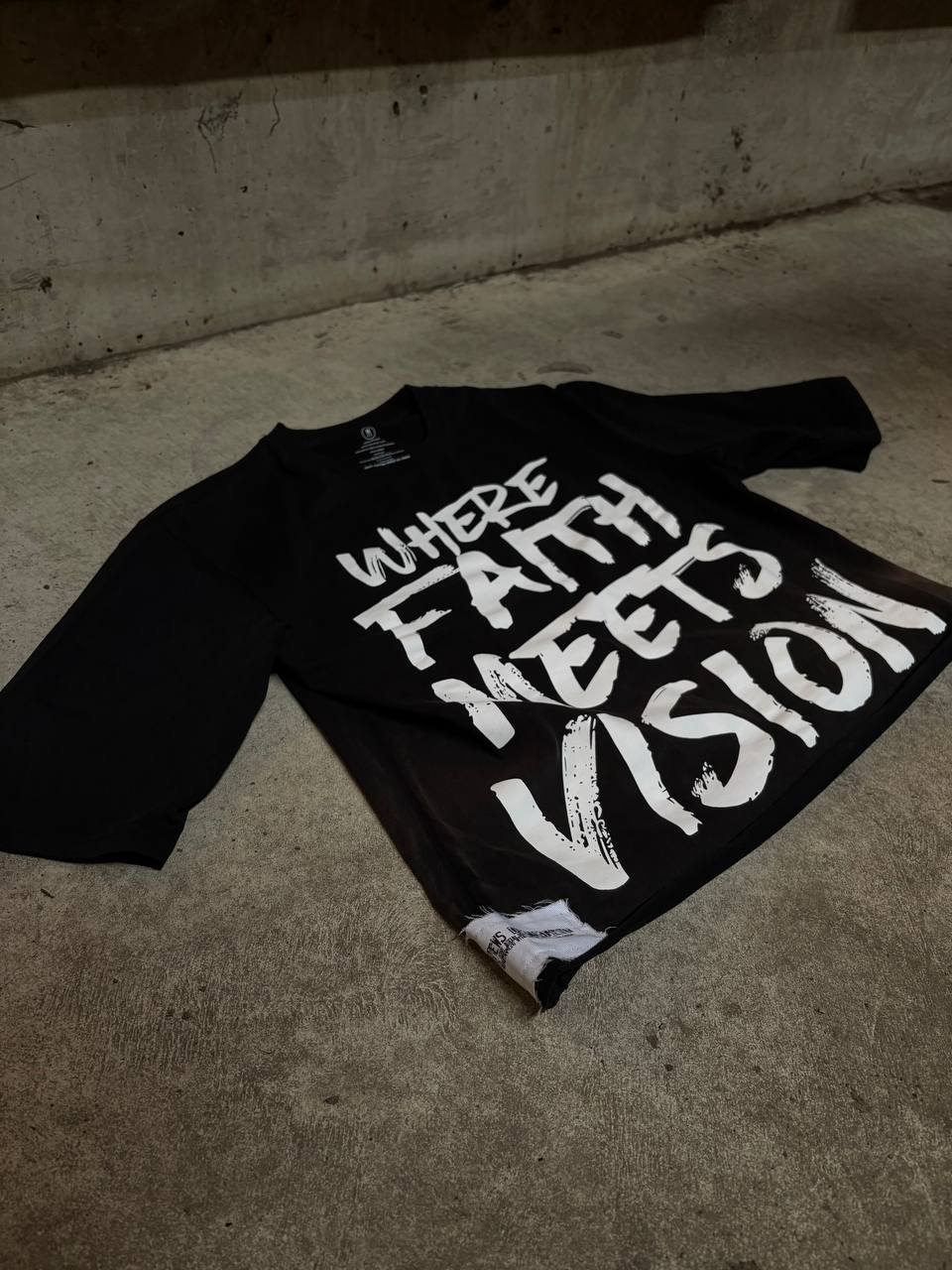 Goodnews tee